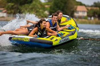 Развлечения с использованием гидроцикла